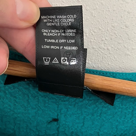 Ali Miles Turquoise & Black Blouse Tunic Crepe Crinkle Fabric Size XL - Picture 6 of 11